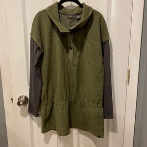 Merrell Layer Look Tunic EUC